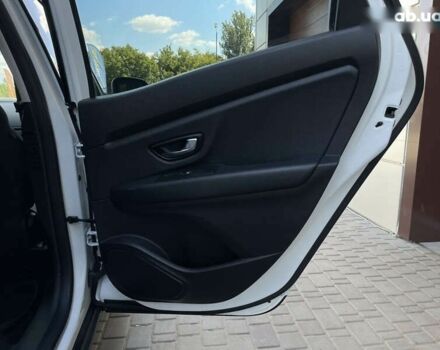 Рено Сценик, объемом двигателя 1.7 л и пробегом 196 тыс. км за 15155 $, фото 29 на Automoto.ua