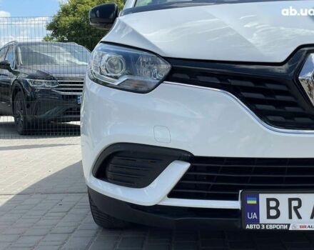 Рено Сценик, объемом двигателя 1.7 л и пробегом 196 тыс. км за 15155 $, фото 6 на Automoto.ua