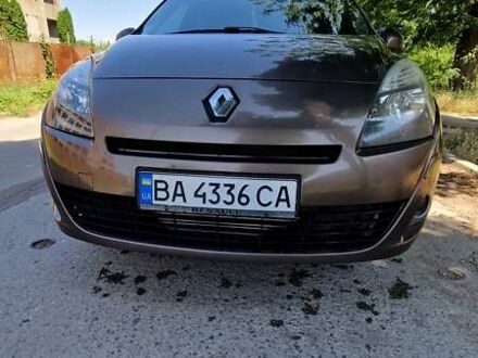 Рено Сценик 2011 в Кропивницком (Кировограде) на Automoto.ua Рено Сценик, объемом двигателя 1.87 л и пробегом 186 тыс. км за 6300 $, фото 1 на Automoto.ua
