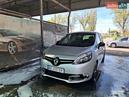 Рено Сценик 2013 в Первомайске на Automoto.ua Рено Сценик, объемом двигателя 1.5 л и пробегом 118 тыс. км за 8200 $, фото 1 на Automoto.ua