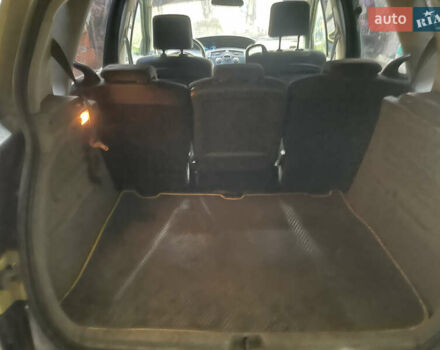 Жовтий Рено Сценік, об'ємом двигуна 1.6 л та пробігом 277 тис. км за 3900 $, фото 9 на Automoto.ua