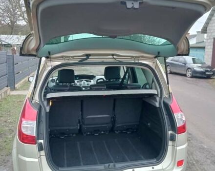 Желтый Рено Сценик, объемом двигателя 1.6 л и пробегом 209 тыс. км за 4800 $, фото 6 на Automoto.ua