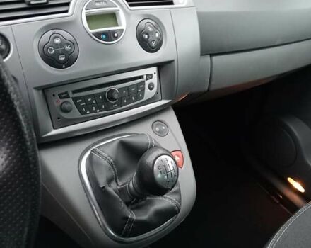 Желтый Рено Сценик, объемом двигателя 1.6 л и пробегом 209 тыс. км за 4800 $, фото 16 на Automoto.ua