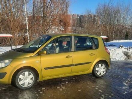 Рено Сценик 2005 в Хмельницком на Automoto.ua Желтый Рено Сценик, объемом двигателя 2 л и пробегом 246 тыс. км за 3500 $, фото 1 на Automoto.ua