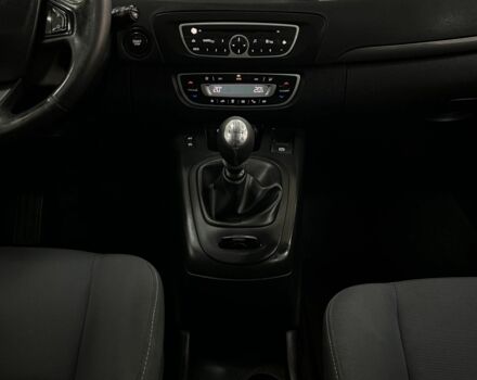 Серый Рено Сценик, объемом двигателя 1.9 л и пробегом 276 тыс. км за 8300 $, фото 6 на Automoto.ua