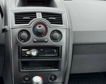 Серый Рено Сценик, объемом двигателя 1.4 л и пробегом 191 тыс. км за 4390 $, фото 14 на Automoto.ua