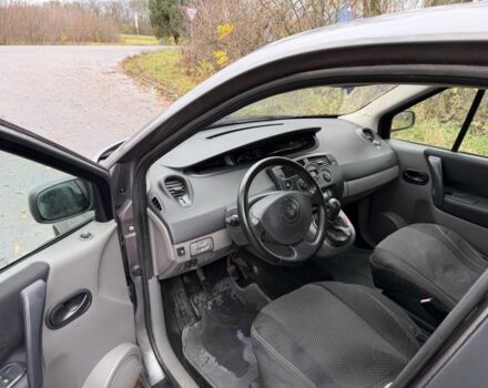 Рено Сценик 2005 в Ахтырке на Automoto.ua Серый Рено Сценик, объемом двигателя 1.6 л и пробегом 245 тыс. км за 4450 $, фото 7 на Automoto.ua