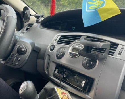 Серый Рено Сценик, объемом двигателя 0 л и пробегом 270 тыс. км за 3148 $, фото 1 на Automoto.ua