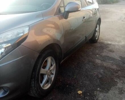 Сірий Рено Сценік, об'ємом двигуна 1.5 л та пробігом 215 тис. км за 5500 $, фото 3 на Automoto.ua