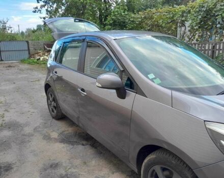 Сірий Рено Сценік, об'ємом двигуна 1.6 л та пробігом 106 тис. км за 8500 $, фото 1 на Automoto.ua