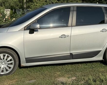 Серый Рено Сценик, объемом двигателя 1.46 л и пробегом 270 тыс. км за 7100 $, фото 2 на Automoto.ua