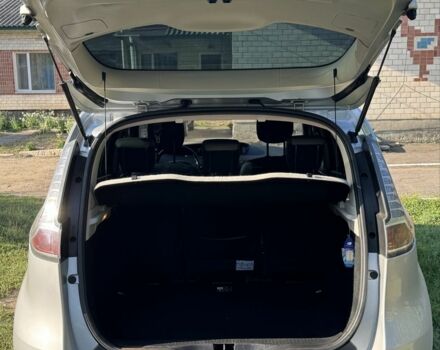 Серый Рено Сценик, объемом двигателя 1.46 л и пробегом 270 тыс. км за 7100 $, фото 4 на Automoto.ua