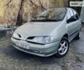 Серый Рено Сценик, объемом двигателя 1.6 л и пробегом 310 тыс. км за 2100 $, фото 1 на Automoto.ua