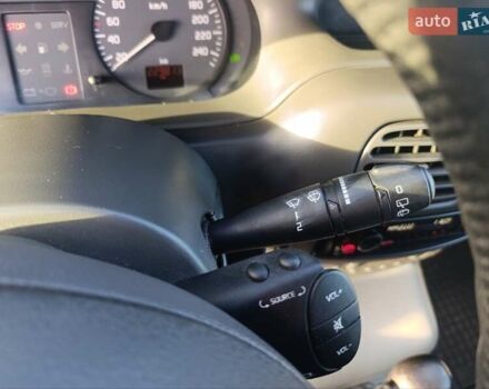 Сірий Рено Сценік, об'ємом двигуна 1.6 л та пробігом 230 тис. км за 3499 $, фото 28 на Automoto.ua