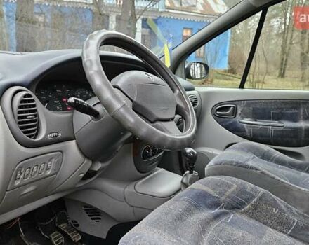 Серый Рено Сценик, объемом двигателя 1.6 л и пробегом 200 тыс. км за 3490 $, фото 14 на Automoto.ua