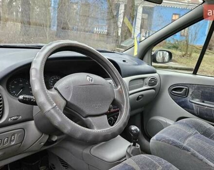 Серый Рено Сценик, объемом двигателя 1.6 л и пробегом 200 тыс. км за 3490 $, фото 13 на Automoto.ua