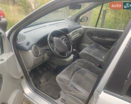 Рено Сценик 2000 в Ровно на Automoto.ua Серый Рено Сценик, объемом двигателя 1.6 л и пробегом 247 тыс. км за 3199 $, фото 5 на Automoto.ua