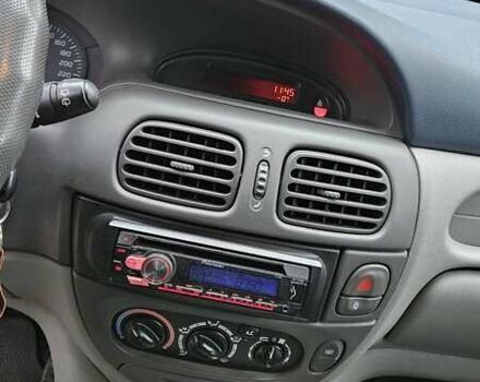 Серый Рено Сценик, объемом двигателя 1.6 л и пробегом 200 тыс. км за 3490 $, фото 16 на Automoto.ua