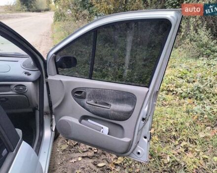 Рено Сценик 2001 в Виннице на Automoto.ua Серый Рено Сценик, объемом двигателя 1.6 л и пробегом 300 тыс. км за 2900 $, фото 9 на Automoto.ua