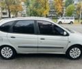 Рено Сценік 2001 у Києві на Automoto.ua Сірий Рено Сценік, об'ємом двигуна 1.6 л та пробігом 328 тис. км за 2500 $, фото 1 на Automoto.ua