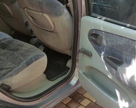 Серый Рено Сценик, объемом двигателя 1.6 л и пробегом 350 тыс. км за 3500 $, фото 3 на Automoto.ua