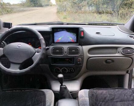 Рено Сценик 2001 в Виннице на Automoto.ua Серый Рено Сценик, объемом двигателя 1.6 л и пробегом 300 тыс. км за 2900 $, фото 16 на Automoto.ua