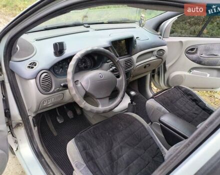 Рено Сценик 2001 в Виннице на Automoto.ua Серый Рено Сценик, объемом двигателя 1.6 л и пробегом 300 тыс. км за 2900 $, фото 14 на Automoto.ua