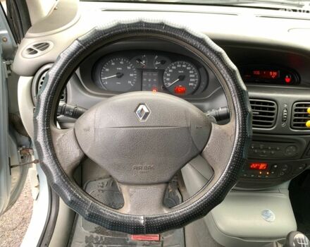 Рено Сценик 2002 в Виннице на Automoto.ua Серый Рено Сценик, объемом двигателя 1.6 л и пробегом 270 тыс. км за 3490 $, фото 31 на Automoto.ua