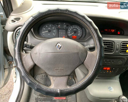 Рено Сценик 2002 в Виннице на Automoto.ua Серый Рено Сценик, объемом двигателя 1.6 л и пробегом 270 тыс. км за 3490 $, фото 31 на Automoto.ua