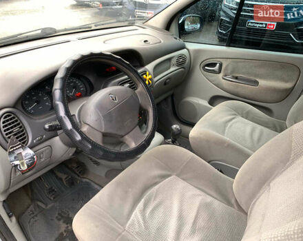 Рено Сценик 2002 в Виннице на Automoto.ua Серый Рено Сценик, объемом двигателя 1.6 л и пробегом 270 тыс. км за 3490 $, фото 26 на Automoto.ua