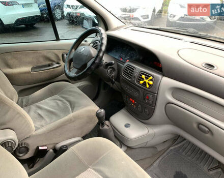 Рено Сценик 2002 в Виннице на Automoto.ua Серый Рено Сценик, объемом двигателя 1.6 л и пробегом 270 тыс. км за 3490 $, фото 22 на Automoto.ua