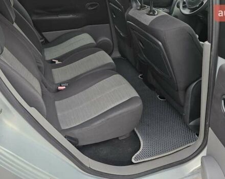 Сірий Рено Сценік, об'ємом двигуна 1.6 л та пробігом 225 тис. км за 4650 $, фото 21 на Automoto.ua