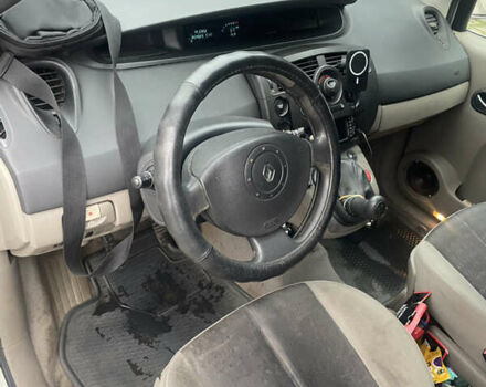 Серый Рено Сценик, объемом двигателя 1.6 л и пробегом 420 тыс. км за 3000 $, фото 6 на Automoto.ua