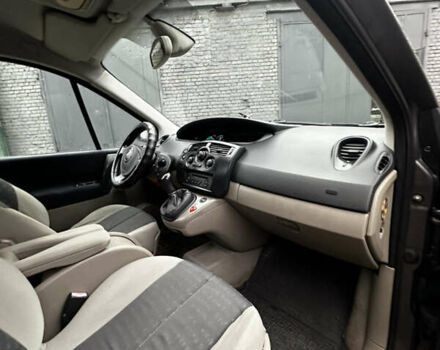 Сірий Рено Сценік, об'ємом двигуна 1.6 л та пробігом 135 тис. км за 3700 $, фото 17 на Automoto.ua