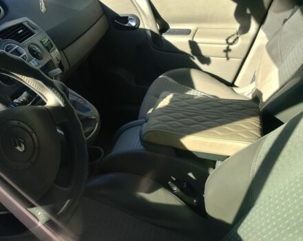 Серый Рено Сценик, объемом двигателя 1.6 л и пробегом 230 тыс. км за 4999 $, фото 9 на Automoto.ua