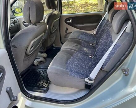 Сірий Рено Сценік, об'ємом двигуна 1.87 л та пробігом 250 тис. км за 3583 $, фото 17 на Automoto.ua