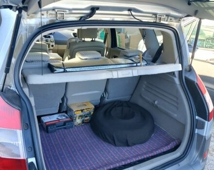 Серый Рено Сценик, объемом двигателя 1.6 л и пробегом 230 тыс. км за 4999 $, фото 4 на Automoto.ua