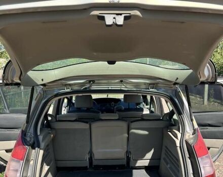 Серый Рено Сценик, объемом двигателя 1.6 л и пробегом 280 тыс. км за 5700 $, фото 9 на Automoto.ua