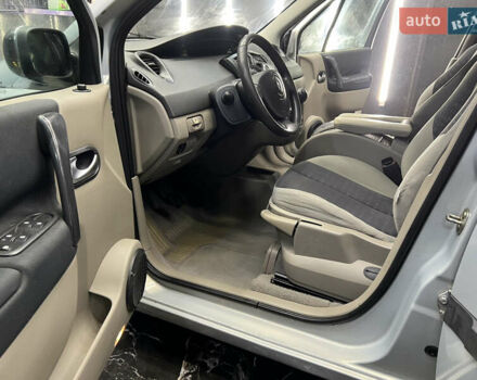 Серый Рено Сценик, объемом двигателя 1.9 л и пробегом 260 тыс. км за 4500 $, фото 13 на Automoto.ua