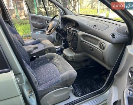 Сірий Рено Сценік, об'ємом двигуна 1.87 л та пробігом 250 тис. км за 3583 $, фото 23 на Automoto.ua