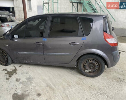 Серый Рено Сценик, объемом двигателя 2 л и пробегом 200 тыс. км за 1000 $, фото 1 на Automoto.ua