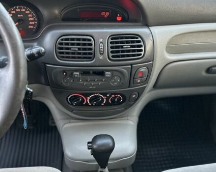 Серый Рено Сценик, объемом двигателя 1.6 л и пробегом 183 тыс. км за 3300 $, фото 10 на Automoto.ua