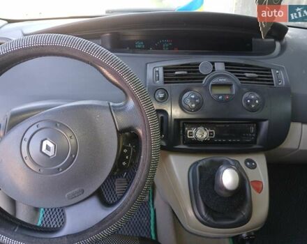 Серый Рено Сценик, объемом двигателя 1.6 л и пробегом 250 тыс. км за 3500 $, фото 3 на Automoto.ua