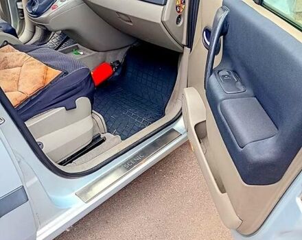 Серый Рено Сценик, объемом двигателя 1.5 л и пробегом 310 тыс. км за 4100 $, фото 4 на Automoto.ua