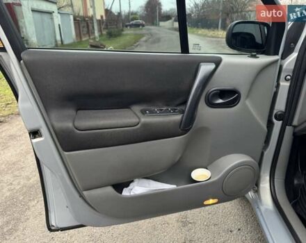 Сірий Рено Сценік, об'ємом двигуна 1.6 л та пробігом 222 тис. км за 3999 $, фото 16 на Automoto.ua