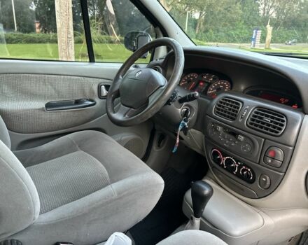 Серый Рено Сценик, объемом двигателя 1.6 л и пробегом 183 тыс. км за 3300 $, фото 16 на Automoto.ua