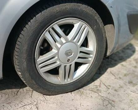 Серый Рено Сценик, объемом двигателя 2 л и пробегом 150 тыс. км за 5500 $, фото 4 на Automoto.ua