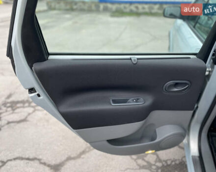 Сірий Рено Сценік, об'ємом двигуна 1.6 л та пробігом 200 тис. км за 4850 $, фото 17 на Automoto.ua