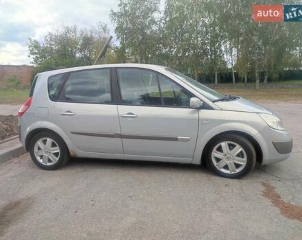 Серый Рено Сценик, объемом двигателя 1.6 л и пробегом 167 тыс. км за 5300 $, фото 7 на Automoto.ua