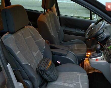 Сірий Рено Сценік, об'ємом двигуна 1.6 л та пробігом 207 тис. км за 3000 $, фото 16 на Automoto.ua